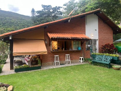 Foto 7 do(a) Casa em Condomínio de 2 quartos à venda em Nogueira, Petrópolis
