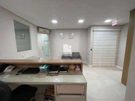 Foto 7 do(a) Sala / Conjunto Comercial false à venda em Centro, Florianópolis