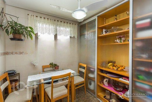 Foto 18 do(a) Apartamento de 3 quartos à venda em Petrópolis, Porto Alegre
