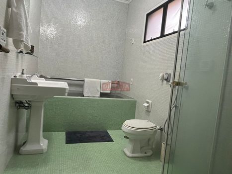 Foto 23 do(a) Casa de 4 quartos à venda em Jardim da Glória, São Paulo