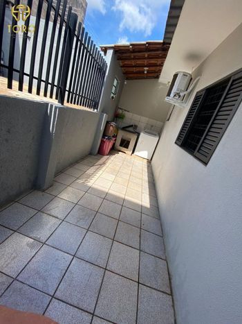 Foto 25 do(a) Casa de 3 quartos à venda em Vila Emília, Maringá