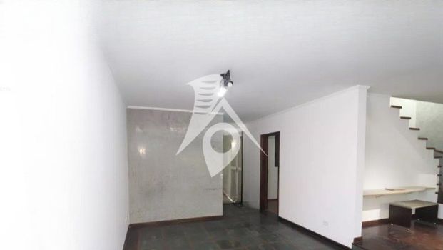 Foto 3 do(a) Casa de 3 quartos à venda em Vila Carrão, São Paulo