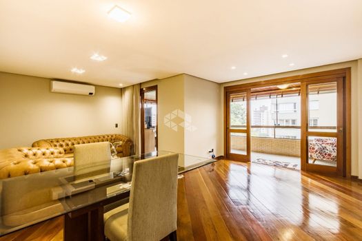 Foto 1 do(a) Apartamento de 3 quartos à venda em Petrópolis, Porto Alegre