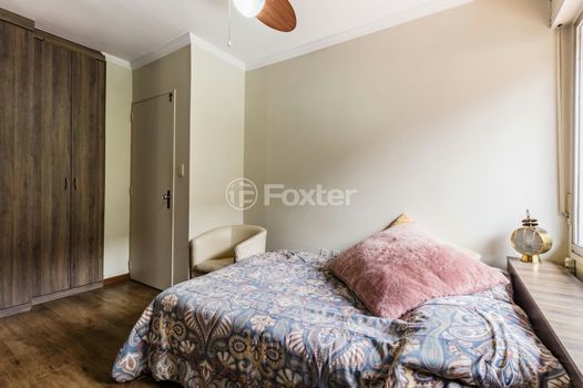 Foto 43 do(a) Casa de 3 quartos à venda em Jardim Sabará, Porto Alegre