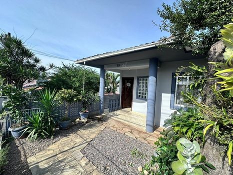 Foto 1 do(a) Casa de 3 quartos à venda em Forquilhas, São José