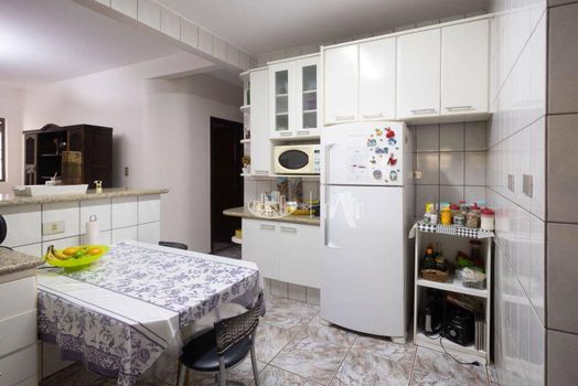 Foto 6 do(a) Casa de 3 quartos à venda em Antares, Londrina