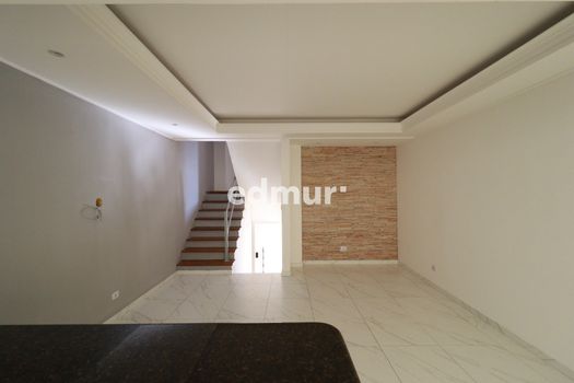 Foto 2 do(a) Casa de 3 quartos para alugar em Sítio da Figueira, São Paulo