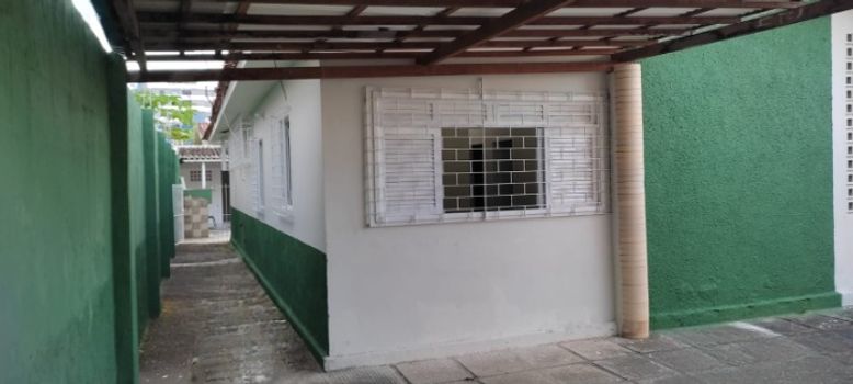 Foto 2 do(a) Casa de 8 quartos à venda em Gruta de Lourdes, Maceió