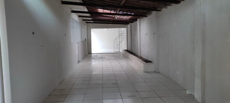 Foto 3 do(a) Casa de 8 quartos à venda em Gruta de Lourdes, Maceió