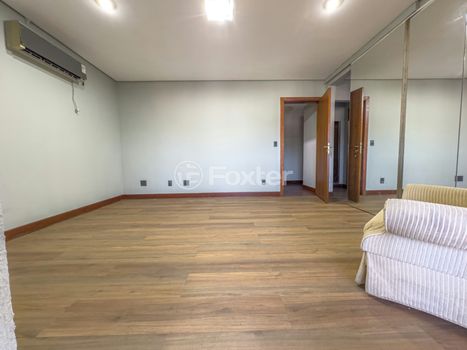 Foto 17 do(a) Casa em Condomínio de 6 quartos à venda em Três Figueiras, Porto Alegre
