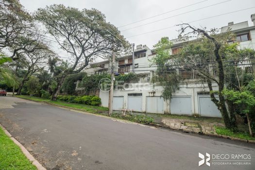 Foto 37 do(a) Casa em Condomínio de 6 quartos à venda em Três Figueiras, Porto Alegre