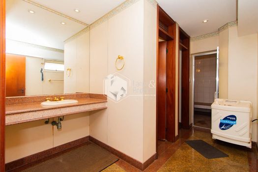 Foto 17 do(a) Cobertura de 7 quartos à venda em Santo Amaro, São Paulo