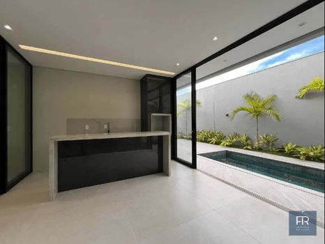 Foto 3 do(a) Casa em Condomínio de 3 quartos à venda em Aclimação, Uberlândia