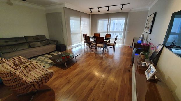 Foto 1 do(a) Apartamento de 3 quartos à venda em Chácara Inglesa, São Paulo