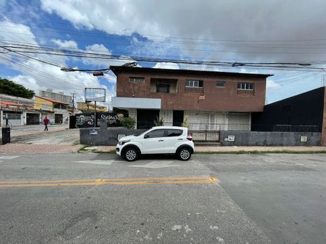 Foto 4 do(a) Casa de 7 quartos à venda em Damas, Fortaleza