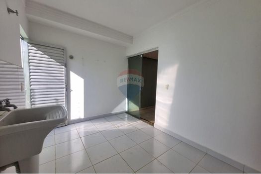 Foto 17 do(a) Casa de 3 quartos à venda em Jardim Santa Clara, Lins