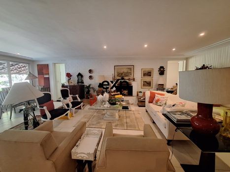 Foto 6 do(a) Casa de 4 quartos à venda em Fazenda Inglesa, Petrópolis