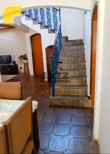 Foto 9 do(a) Casa de 4 quartos à venda em Jardim Europa, Bragança Paulista