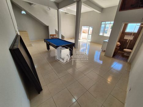 Foto 5 do(a) Casa de 4 quartos à venda em Vila Mangalot, São Paulo