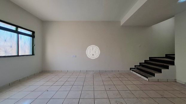 Foto 1 do(a) Casa de 5 quartos à venda em Campos Elíseos, Ribeirão Preto
