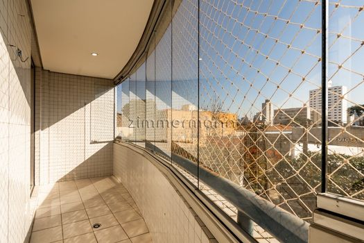 Foto 2 do(a) Apartamento de 3 quartos à venda em Cambuci, São Paulo