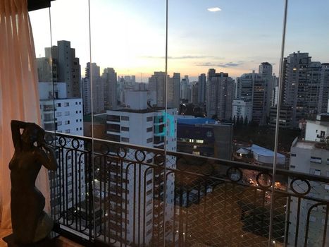 Foto 7 do(a) Apartamento de 4 quartos à venda em Indianópolis, São Paulo