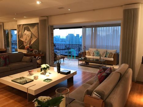 Foto 1 do(a) Apartamento de 4 quartos à venda em Indianópolis, São Paulo