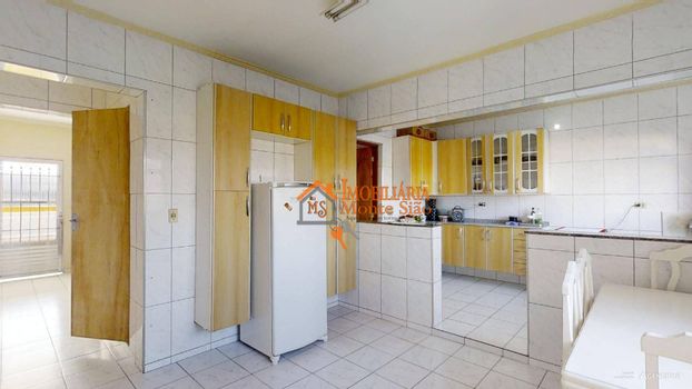 Foto 4 do(a) Casa de 7 quartos à venda em Jardim Presidente Dutra, Guarulhos