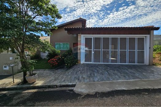 Foto 2 do(a) Casa de 3 quartos à venda em Residencial Real Parque, Lins