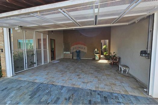 Foto 3 do(a) Casa de 3 quartos à venda em Residencial Real Parque, Lins