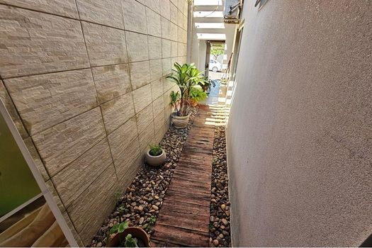 Foto 11 do(a) Casa de 3 quartos à venda em Residencial Real Parque, Lins