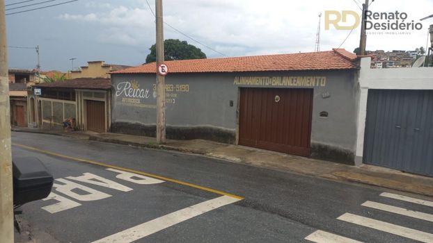 Foto 2 do(a) Casa de 3 quartos à venda em Saudade, Belo Horizonte