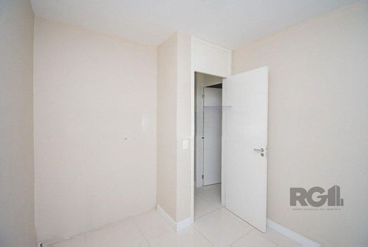 Foto 5 do(a) Flat de 3 quartos à venda em Humaitá, Porto Alegre