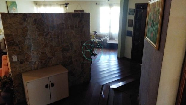 Foto 9 do(a) Casa de 4 quartos à venda em Quebec, Londrina