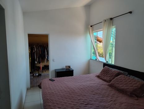 Foto 5 do(a) Casa de 4 quartos à venda em Conjunto Califórnia, Belo Horizonte