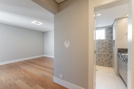 Foto 43 do(a) Apartamento de 5 quartos à venda em Água Verde, Curitiba