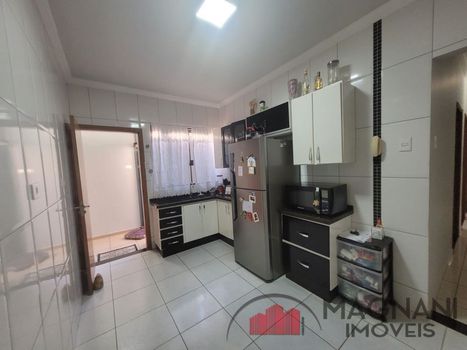 Foto 4 do(a) Casa de 3 quartos à venda em Zona 28, Maringá