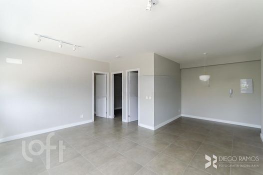 Foto 3 do(a) Apartamento de 3 quartos à venda em Teresópolis, Porto Alegre