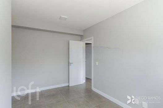 Foto 8 do(a) Apartamento de 3 quartos à venda em Teresópolis, Porto Alegre