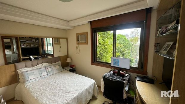 Foto 14 do(a) Flat de 3 quartos à venda em Menino Deus, Porto Alegre