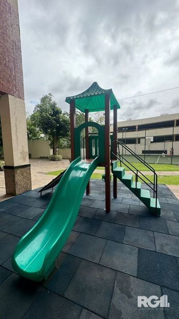 Foto 35 do(a) Flat de 3 quartos à venda em Menino Deus, Porto Alegre