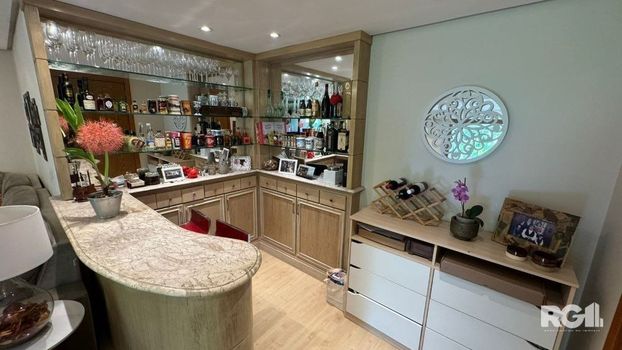 Foto 5 do(a) Flat de 3 quartos à venda em Menino Deus, Porto Alegre