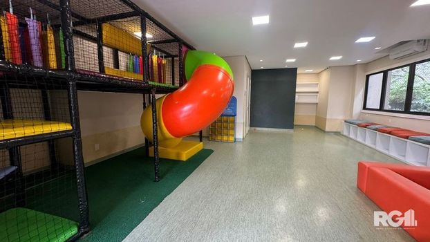 Foto 38 do(a) Flat de 3 quartos à venda em Menino Deus, Porto Alegre