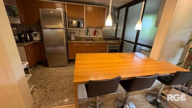 Foto 8 do(a) Flat de 3 quartos à venda em Menino Deus, Porto Alegre