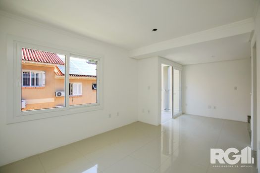 Foto 2 do(a) Casa em Condomínio de 3 quartos à venda em Vila Conceição, Porto Alegre