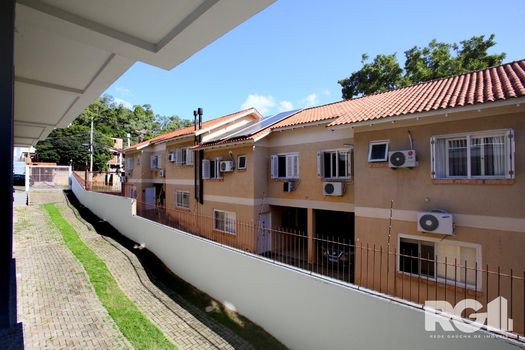 Foto 7 do(a) Casa em Condomínio de 3 quartos à venda em Vila Conceição, Porto Alegre