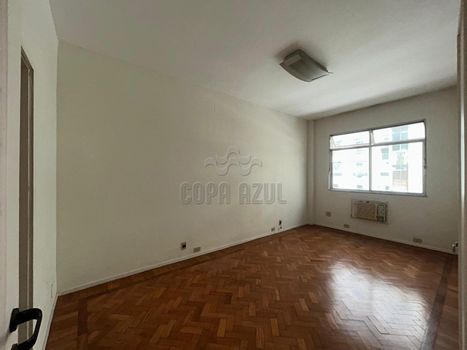 Foto 14 do(a) Apartamento de 3 quartos à venda em Copacabana, Rio de Janeiro