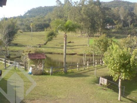 Foto 5 do(a) Fazenda / Sítio / Chácara de 4 quartos à venda em Santo Antônio, Porto Alegre
