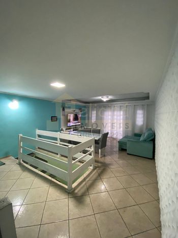 Foto 1 do(a) Casa de 3 quartos à venda em Vila Sul Americana, Carapicuíba