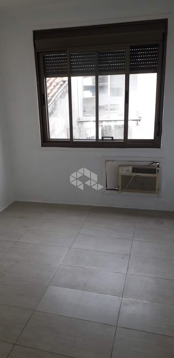 Foto 4 do(a) Apartamento de 1 quartos à venda em Partenon, Porto Alegre